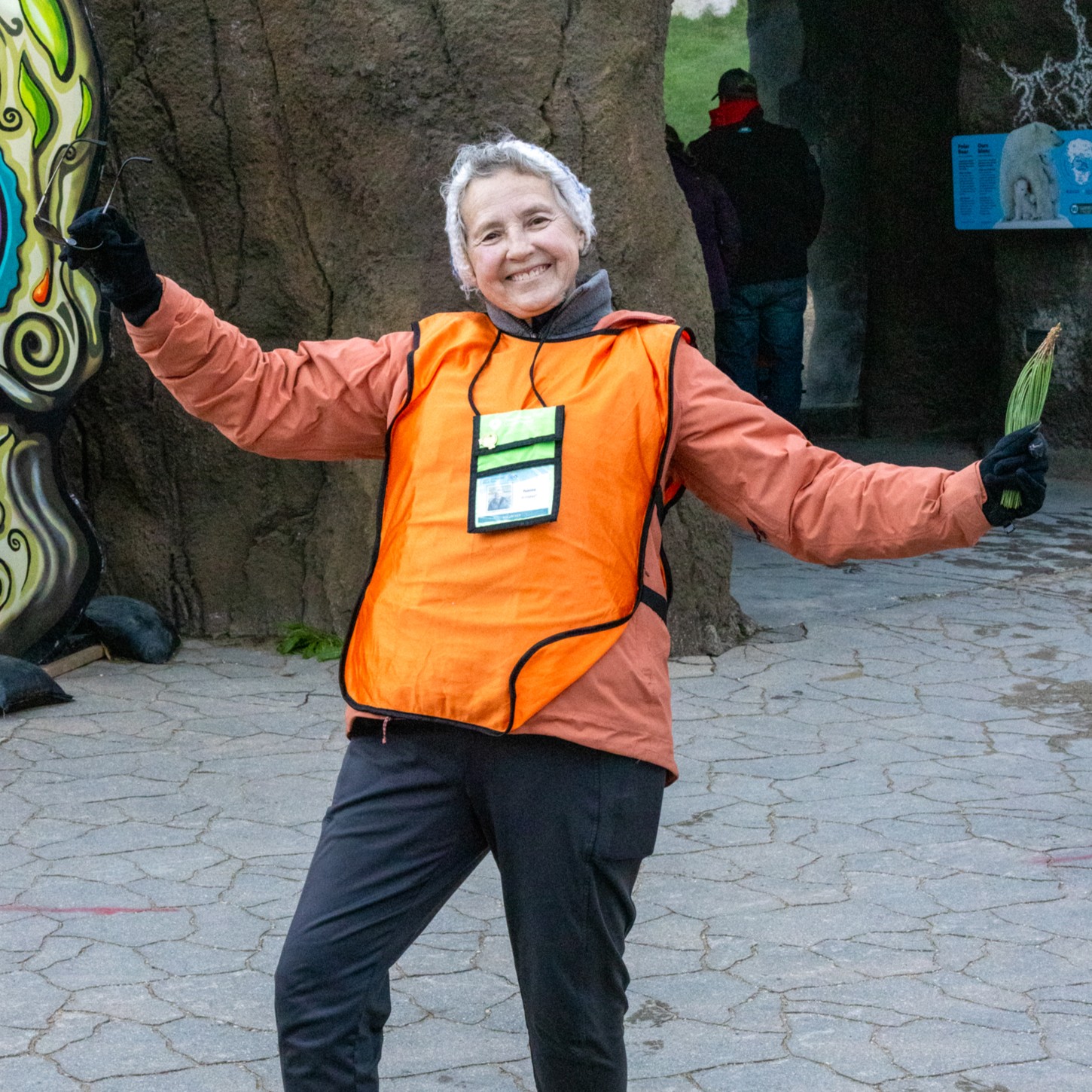 boo volunteer 2.jpg (560 KB)